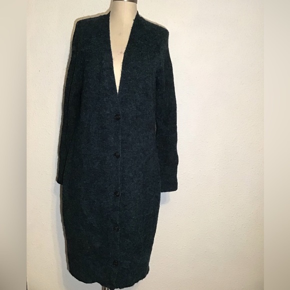 Ann Taylor Sweaters - Ann Taylor green/black long sweater cardigan size medium